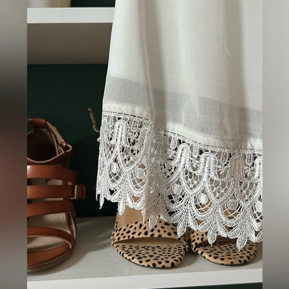 Line White Shift Dress - Picture 3 of 4